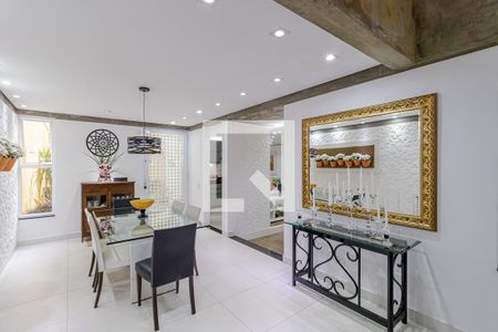 Casa à venda com 356m², 4 quartos e 2 vagasSala de Jantar