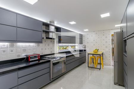 Casa à venda com 356m², 4 quartos e 2 vagasCozinha