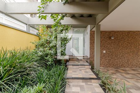 Casa à venda com 356m², 4 quartos e 2 vagasEntrada