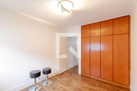 Casa à venda com 356m², 4 quartos e 2 vagasQuarto 1