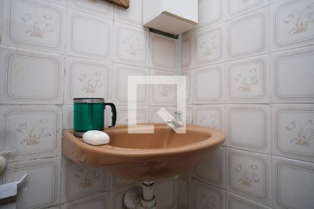 Casa à venda com 280m², 4 quartos e 3 vagasBanheiro 2