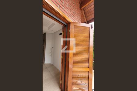 Casa de condomínio à venda com 455m², 5 quartos e 4 vagasSuíte master