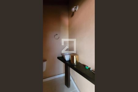 Casa de condomínio à venda com 455m², 5 quartos e 4 vagasBanheiro 5