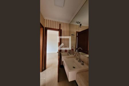 Casa de condomínio à venda com 455m², 5 quartos e 4 vagasBanheiro Suíte Americana 