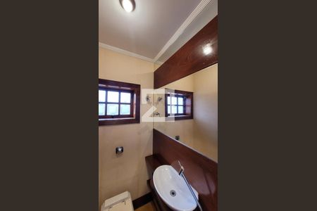 Casa de condomínio à venda com 455m², 5 quartos e 4 vagasLavabo