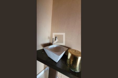 Casa de condomínio à venda com 455m², 5 quartos e 4 vagasBanheiro 5