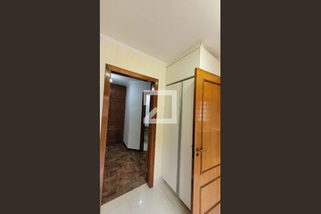 Casa de condomínio à venda com 455m², 5 quartos e 4 vagasÁrea de Serviço