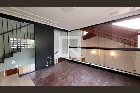 Casa de condomínio à venda com 455m², 5 quartos e 4 vagasSala 3