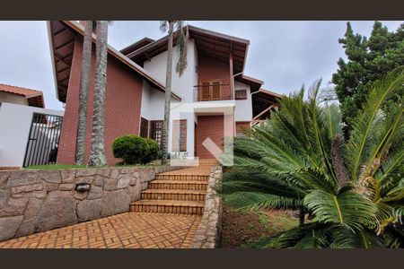 Casa de condomínio à venda com 455m², 5 quartos e 4 vagasFachada