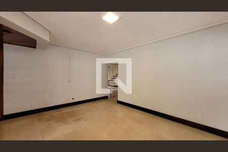 Casa de condomínio à venda com 455m², 5 quartos e 4 vagasSala 2