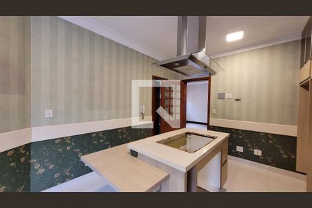 Casa de condomínio à venda com 455m², 5 quartos e 4 vagasCozinha