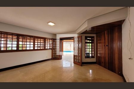 Casa de condomínio à venda com 455m², 5 quartos e 4 vagasSala 2