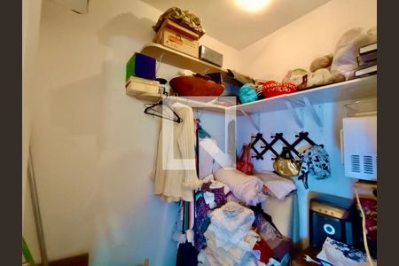 Apartamento para alugar com 69m², 2 quartos e 1 vagaQuarto serviço