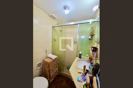 Apartamento para alugar com 69m², 2 quartos e 1 vagaSuíte banheiro