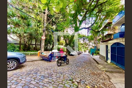 Apartamento para alugar com 69m², 2 quartos e 1 vagaVista da Rua