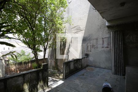 Casa à venda com 300m², 3 quartos e sem vagaQuintal