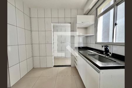 Sala/Cozinha de apartamento à venda com 3 quartos, 84m² em Europa, Contagem