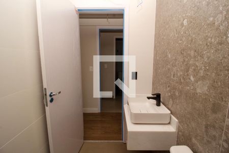 Apartamento à venda com 58m², 2 quartos e 2 vagasBanheiro da Suíte 2
