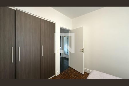 Quarto 1 de apartamento para alugar com 3 quartos, 95m² em Centro, Curitiba