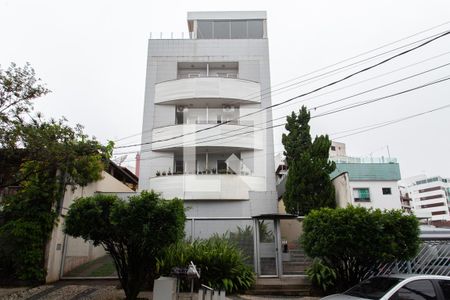 Apartamento à venda com 120m², 3 quartos e 2 vagasFachada