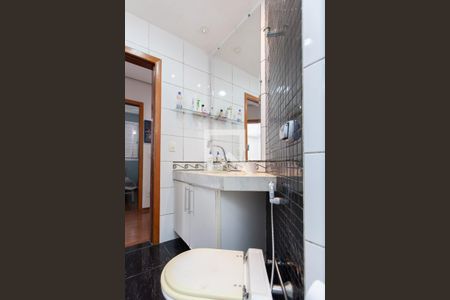 Apartamento à venda com 120m², 3 quartos e 2 vagasBanheiro Social