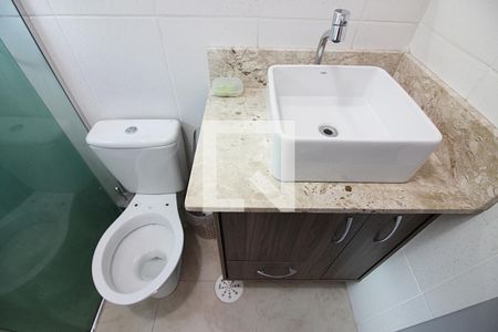 Banheiro Social de apartamento para alugar com 2 quartos, 58m² em Paulicéia, São Bernardo do Campo