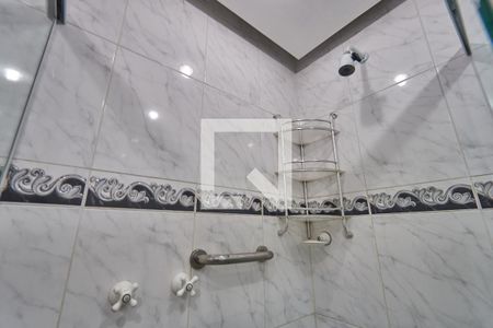 Apartamento à venda com 144m², 3 quartos e 2 vagasBanheiro Social