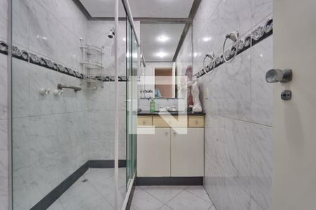 Apartamento à venda com 144m², 3 quartos e 2 vagasBanheiro Social