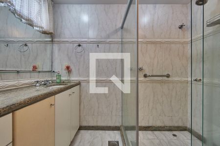 Apartamento à venda com 144m², 3 quartos e 2 vagasBanheiro Suite