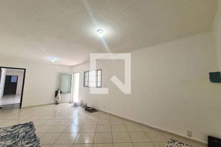 Sala de casa para alugar com 3 quartos, 230m² em Cidade Satelite Santa Barbara, São Paulo