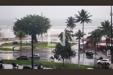 Vista da Sala de apartamento para alugar com 2 quartos, 86m² em Itararé, Santos