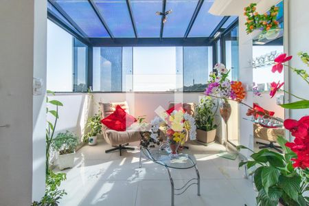 Apartamento à venda com 160m², 3 quartos e 1 vaga Apartamento à venda com 160m², 3 quartos e 1 vagaVaranda