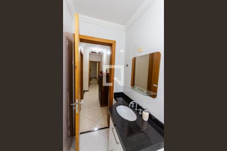 Casa à venda com 144m², 3 quartos e 3 vagas Casa à venda com 144m², 3 quartos e 3 vagasBanheiro