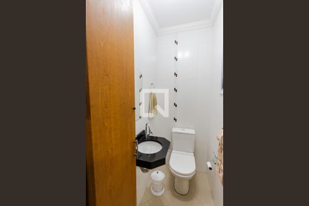 Casa à venda com 144m², 3 quartos e 3 vagas Casa à venda com 144m², 3 quartos e 3 vagasLavabo