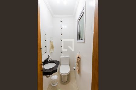 Casa à venda com 144m², 3 quartos e 3 vagas Casa à venda com 144m², 3 quartos e 3 vagasLavabo