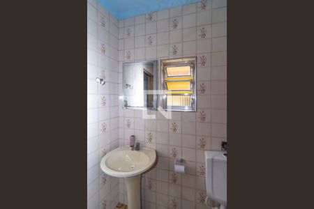 Casa para alugar com 195m², 3 quartos e 2 vagas Casa para alugar com 195m², 3 quartos e 2 vagasBanheiro da Suíte