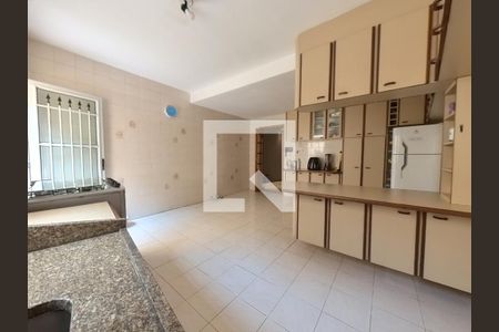 Casa à venda com 200m², 3 quartos e 2 vagasCozinha