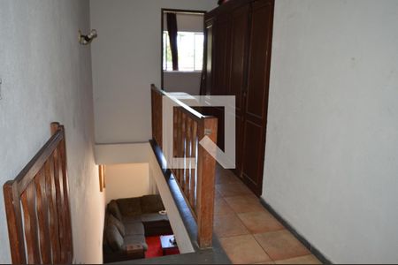 Casa para alugar com 300m², 3 quartos e 1 vagaEscada