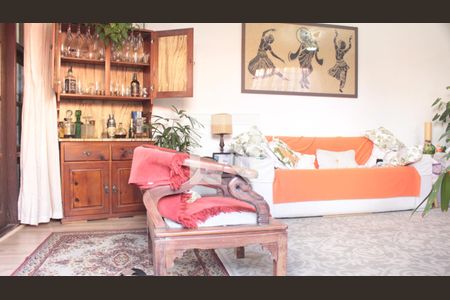 Sala de casa à venda com 4 quartos, 303m² em Parque Monte Alegre, Taboão da Serra