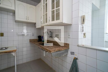 Apartamento à venda com 65m², 2 quartos e sem vaga Apartamento à venda com 65m², 2 quartos e sem vagaCozinha