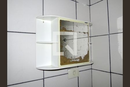 Banheiro - Espelho de casa para alugar com 1 quarto, 26m² em Vila Anastácio, São Paulo