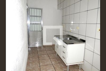 Cozinha de casa para alugar com 1 quarto, 26m² em Vila Anastácio, São Paulo