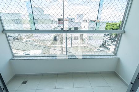 Varanda de apartamento para alugar com 3 quartos, 86m² em Heliópolis, Belo Horizonte