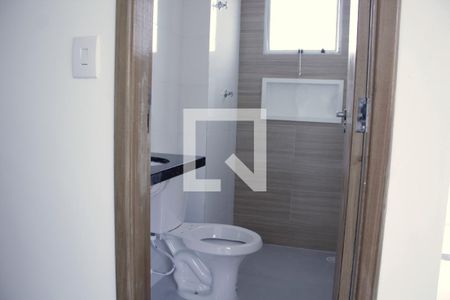 Banheiro de apartamento para alugar com 2 quartos, 40m² em Vila Canero, São Paulo