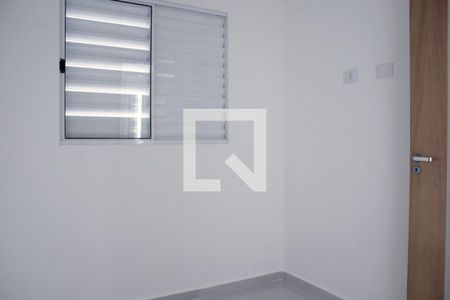 Quarto 1 de apartamento para alugar com 2 quartos, 40m² em Vila Canero, São Paulo