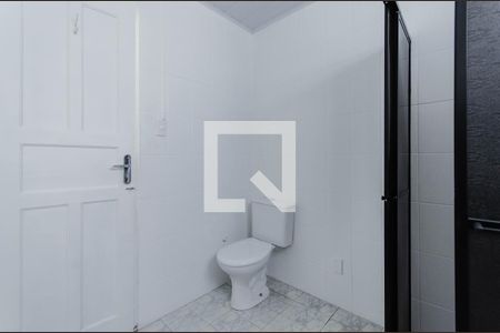 Casa para alugar com 71m², 2 quartos e 2 vagasBanheiro