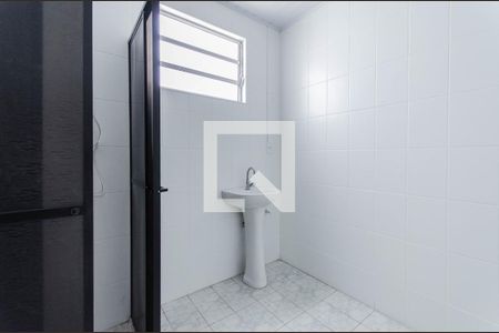 Casa para alugar com 71m², 2 quartos e 2 vagasBanheiro