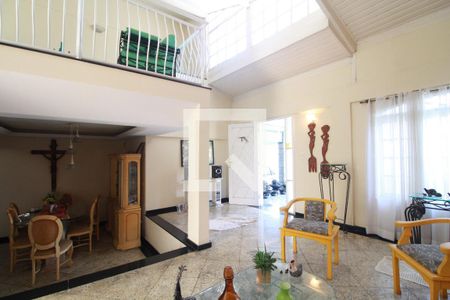 Sala de casa de condomínio à venda com 8 quartos, 1500m² em Anil, Rio de Janeiro