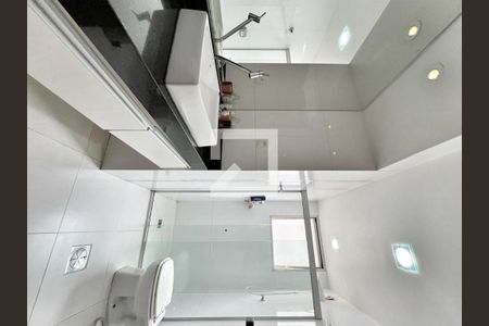 Apartamento à venda com 140m², 4 quartos e 3 vagasBanheiro 2