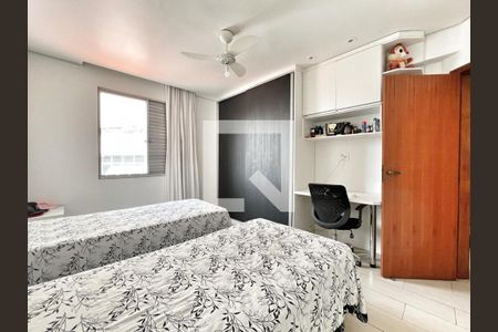 Apartamento à venda com 140m², 4 quartos e 3 vagasQuarto 4